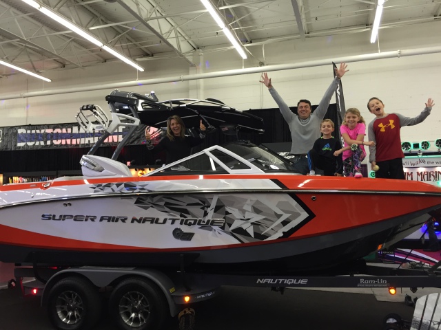 Faclconer Family with their new Nautique G21
