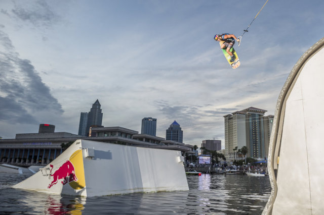 mike-dowdy-tampa-red-bull-wake-open-2013