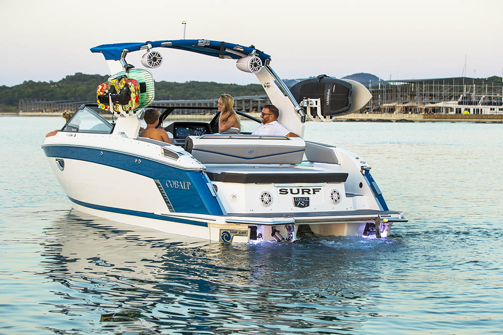 Cobalt Boats R6 Surf Graphics